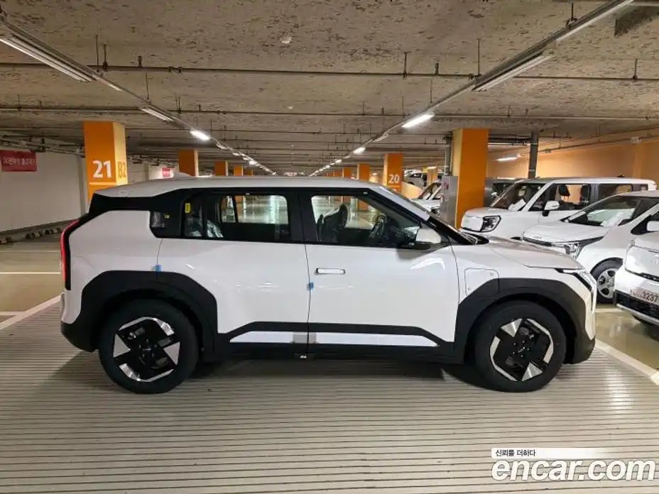 Kia EV3 2026 0.1 автомат (гидро), фото 7