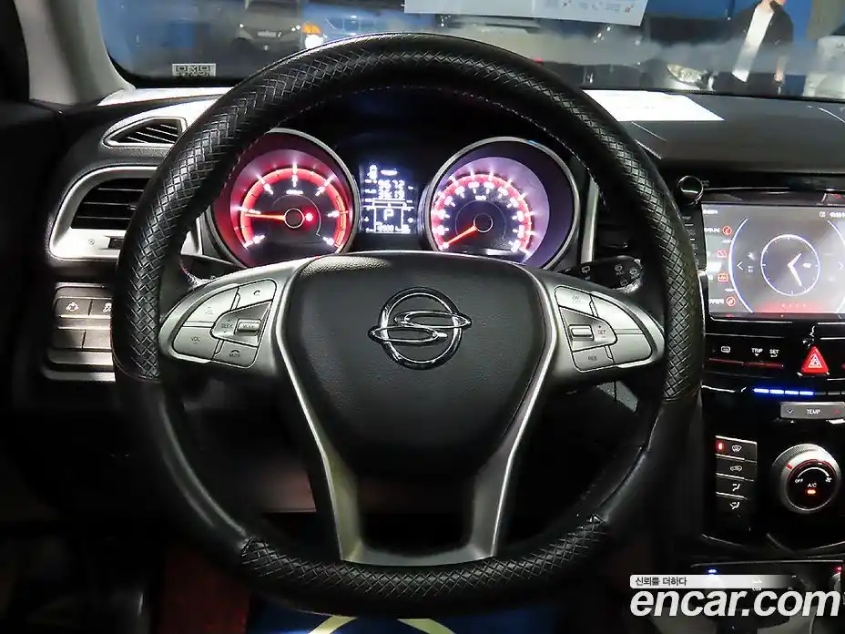 SsangYong TIBOLI 2016 1.6 автомат (гидро), фото 15