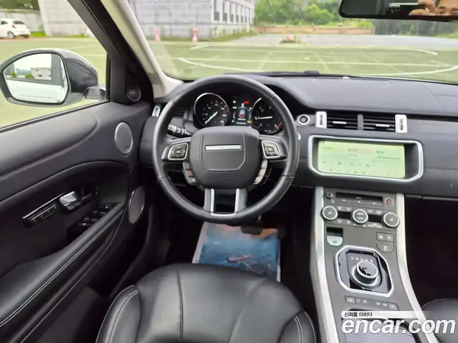 Land Rover Range Rover Evoque 2018 2.0 автомат (гидро), фото 11
