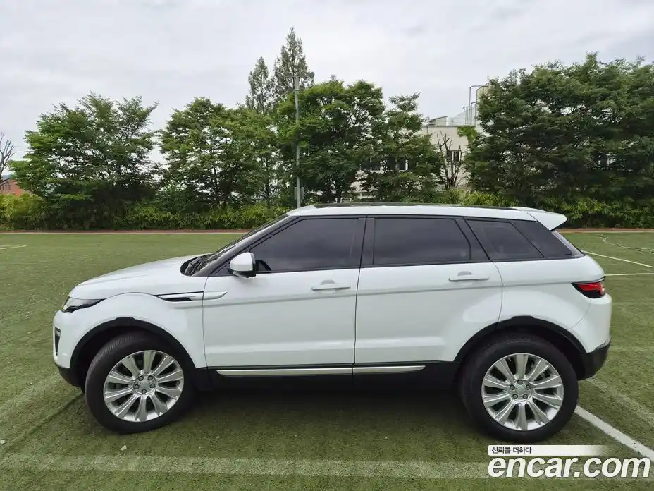 Land Rover Range Rover Evoque 2018 2.0 автомат (гидро), фото 5