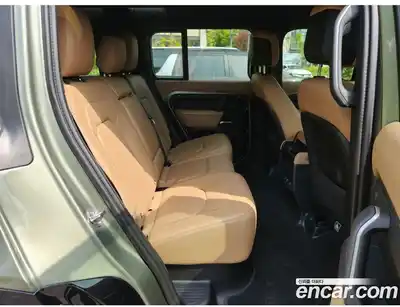 Land Rover Defender 2024 2.0 автомат (гидро), миниатюра 11