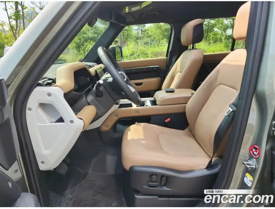 Land Rover Defender 2024 2.0 автомат (гидро), фото 12