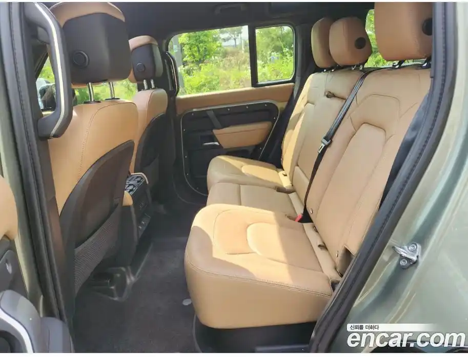 Land Rover Defender 2024 2.0 автомат (гидро), фото 13