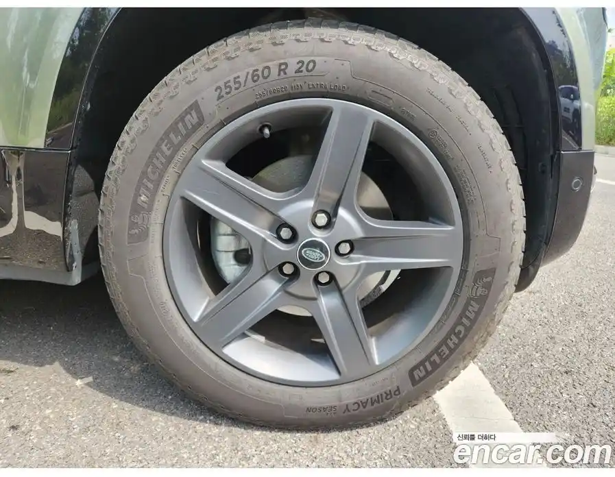 Land Rover Defender 2024 2.0 автомат (гидро), фото 17