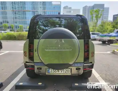 Land Rover Defender 2024 2.0 автомат (гидро), миниатюра 2