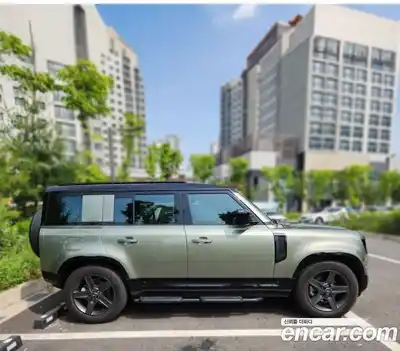 Land Rover Defender 2024 2.0 автомат (гидро), миниатюра 3