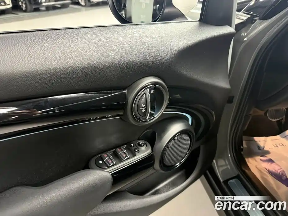 Mini Cooper 2022 1.5 автомат (гидро), фото 14