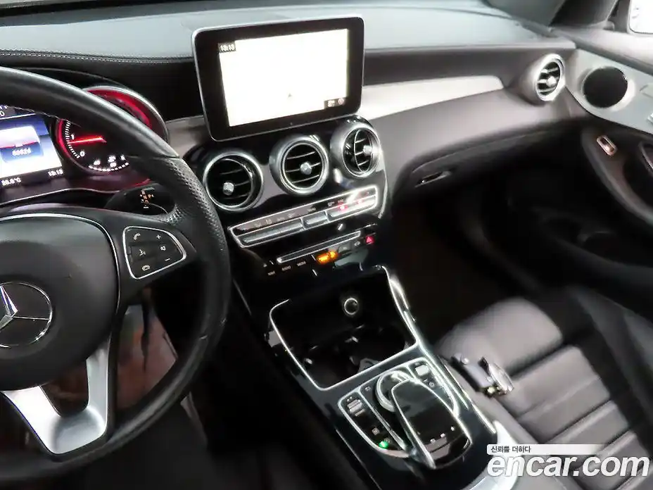 Mercedes-Benz GLC-Class 2017 2.1 гидро, фото 18 Mercedes-Benz GLC-Class 2017 2.1 гидро, фото 18
