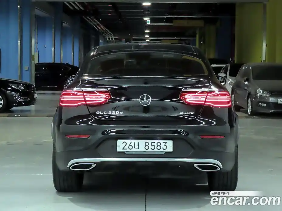 Mercedes-Benz GLC-Class 2017 2.1 гидро, фото 4 Mercedes-Benz GLC-Class 2017 2.1 гидро, фото 4