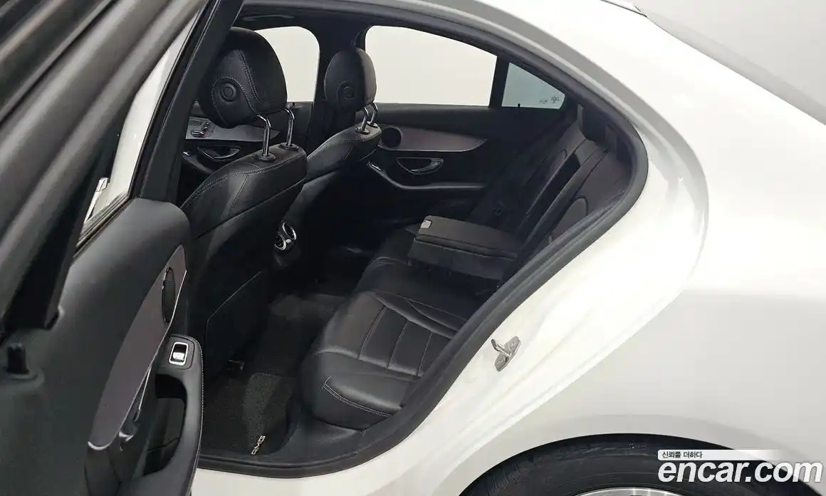 Mercedes-Benz C-Class 2018 2.0 гидро, фото 11 Mercedes-Benz C-Class 2018 2.0 гидро, фото 11