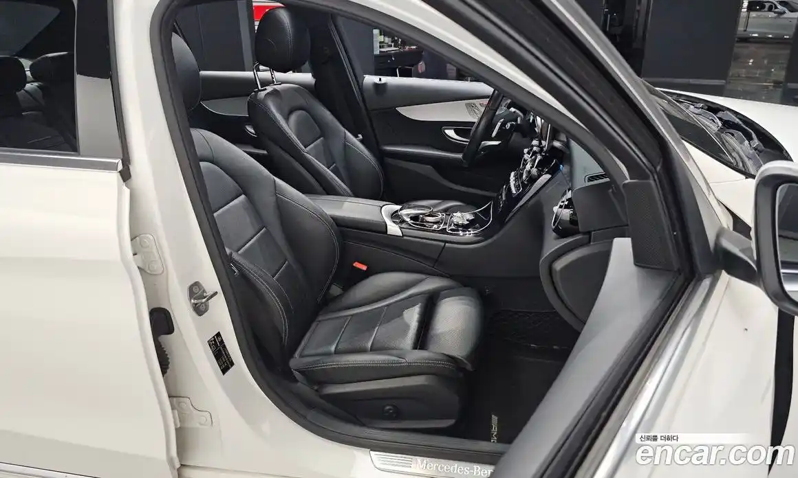 Mercedes-Benz C-Class 2018 2.0 гидро, фото 12 Mercedes-Benz C-Class 2018 2.0 гидро, фото 12