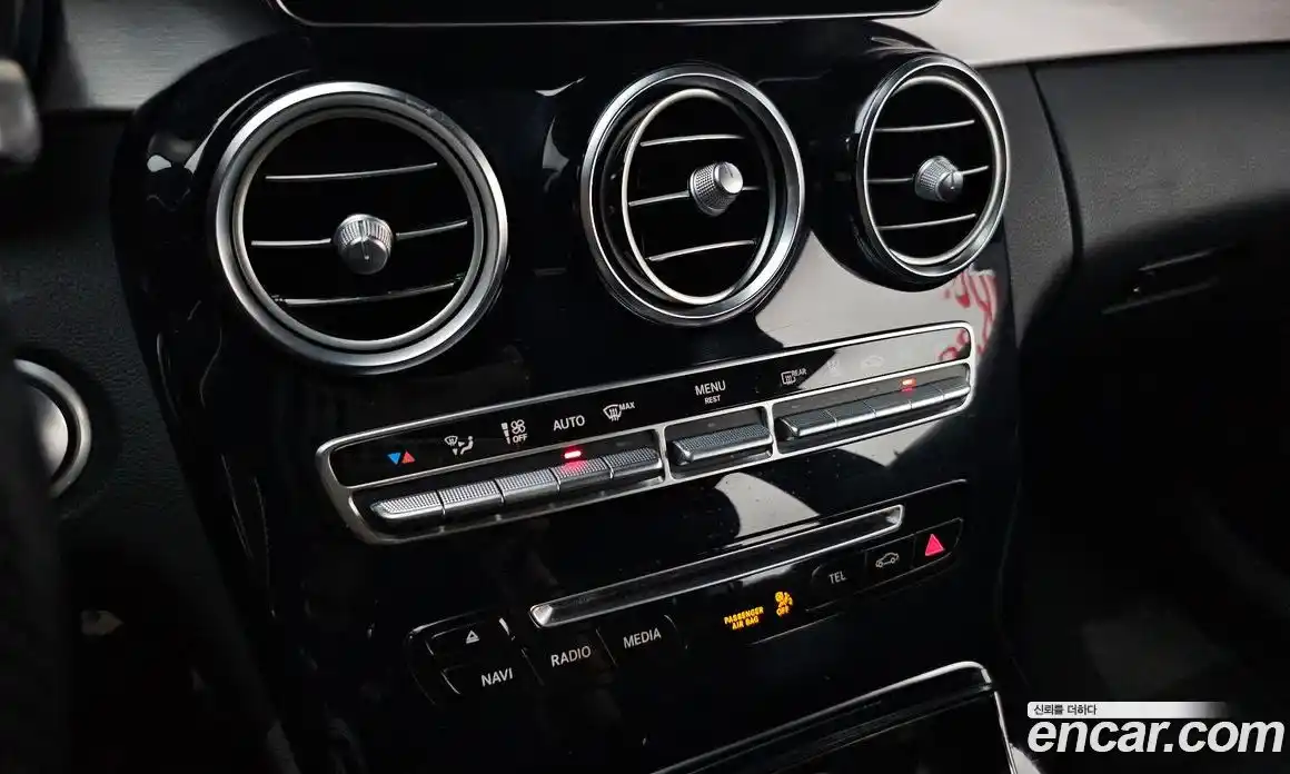 Mercedes-Benz C-Class 2018 2.0 гидро, фото 19 Mercedes-Benz C-Class 2018 2.0 гидро, фото 19