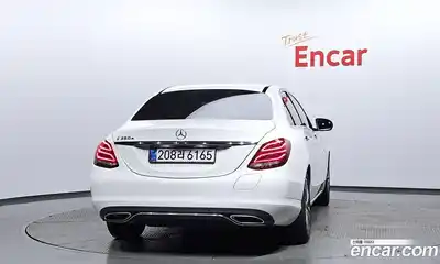 Mercedes-Benz C-Class 2018 2.0 гидро, миниатюра 4 Mercedes-Benz C-Class 2018 2.0 гидро, миниатюра 4
