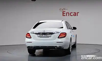 Mercedes-Benz E-Class 2018 2.0 автомат (гидро), миниатюра 4