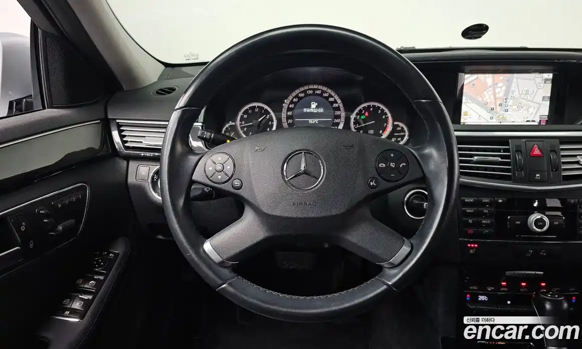 Mercedes-Benz E-Class 2010 1.8 автомат (гидро), фото 13
