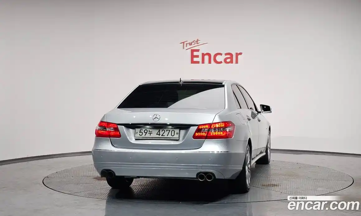 Mercedes-Benz E-Class 2010 1.8 автомат (гидро), фото 4