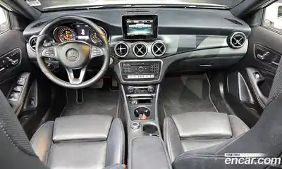 Mercedes-Benz GLA-Class 2018 2.0 гидро, миниатюра 7