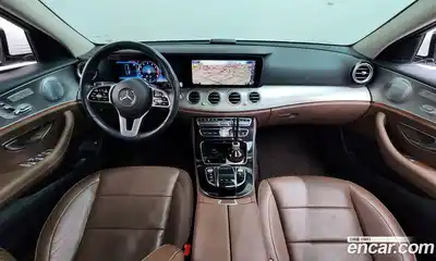 Mercedes-Benz E-Class 2018 2.0 автомат (гидро), миниатюра 7