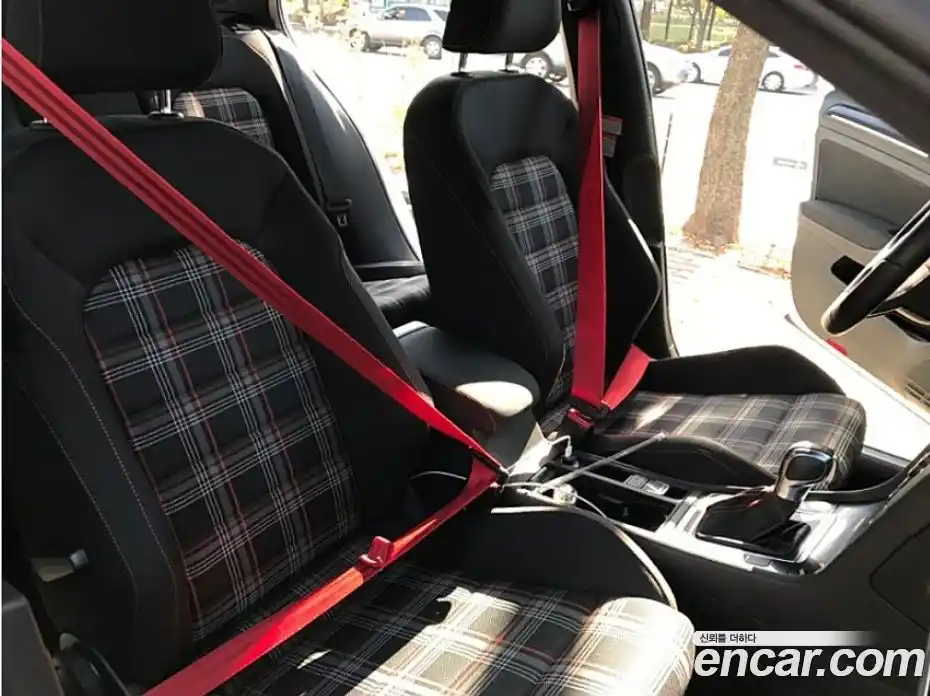 Volkswagen Golf 2016 2.0 автомат (гидро), фото 11