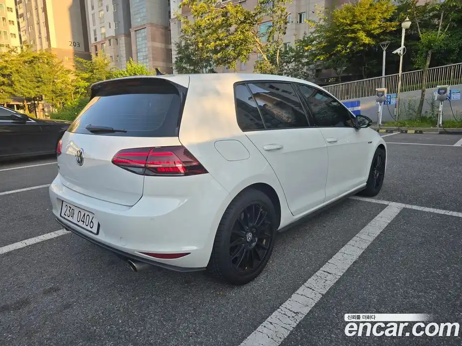 Volkswagen Golf 2016 2.0 автомат (гидро), фото 4