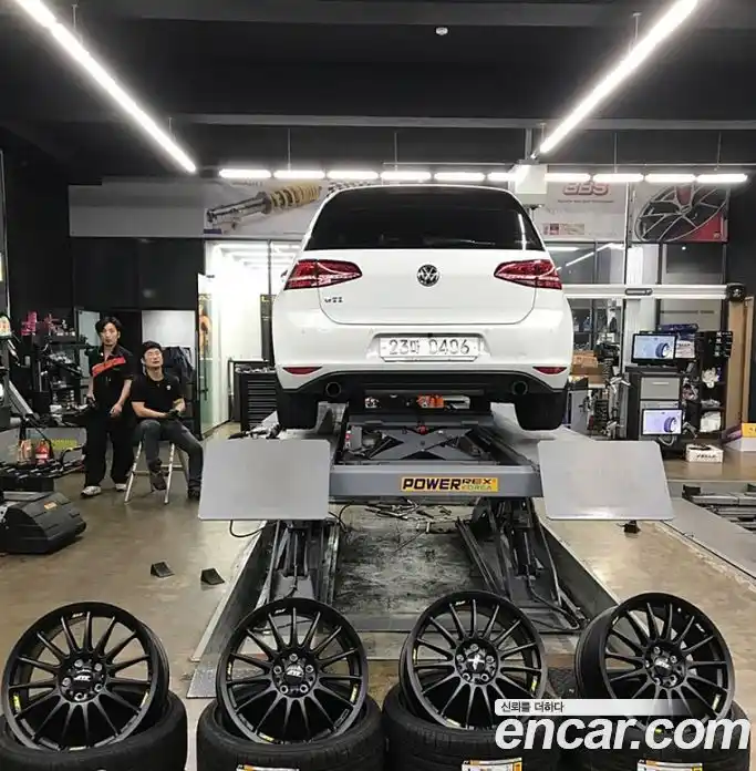 Volkswagen Golf 2016 2.0 автомат (гидро), фото 10