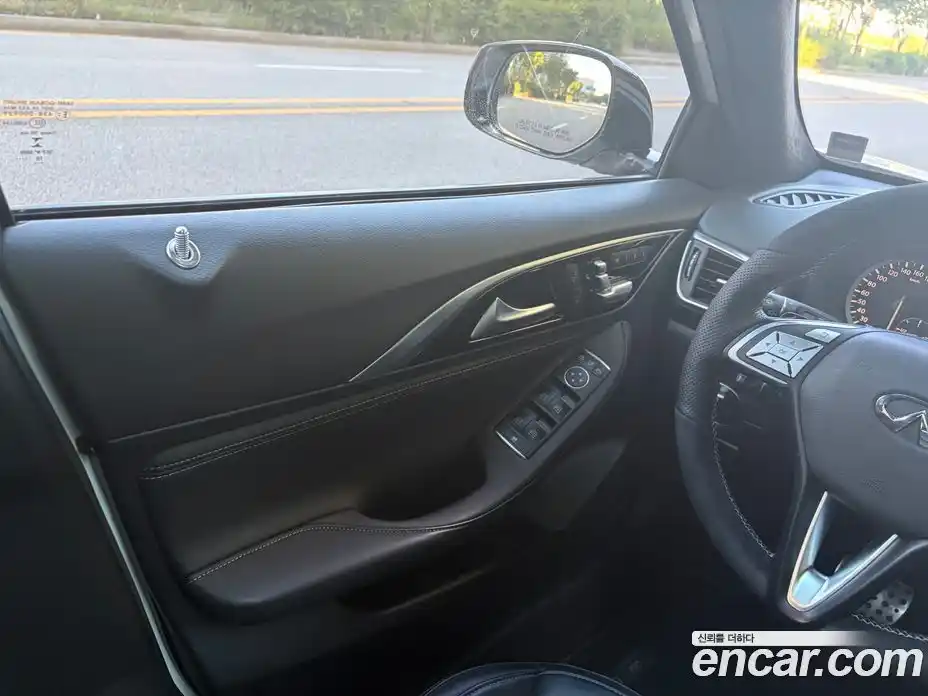 Infiniti Q30 2019 2.0 автомат (гидро), фото 10 Infiniti Q30 2019 2.0 автомат (гидро), фото 10