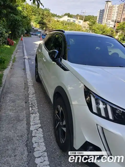 Peugeot 2008 2021 1.6 автомат (гидро), фото 3