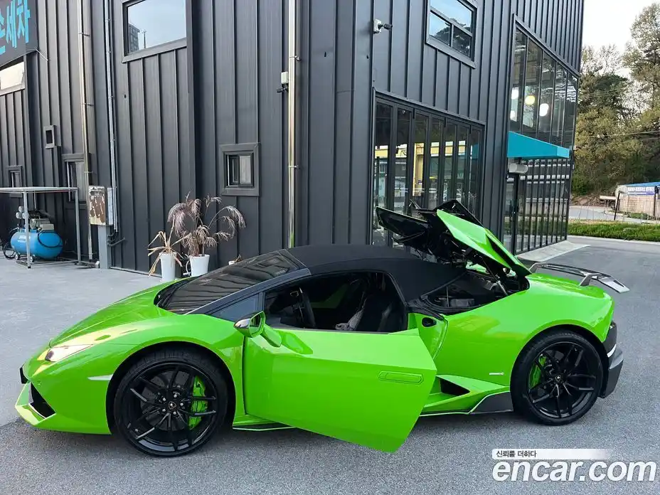Lamborghini Huracan 2017 5.2 автомат (гидро), фото 1 Lamborghini Huracan 2017 5.2 автомат (гидро), фото 1