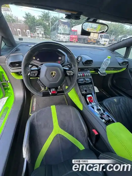 Lamborghini Huracan 2017 5.2 автомат (гидро), фото 6 Lamborghini Huracan 2017 5.2 автомат (гидро), фото 6