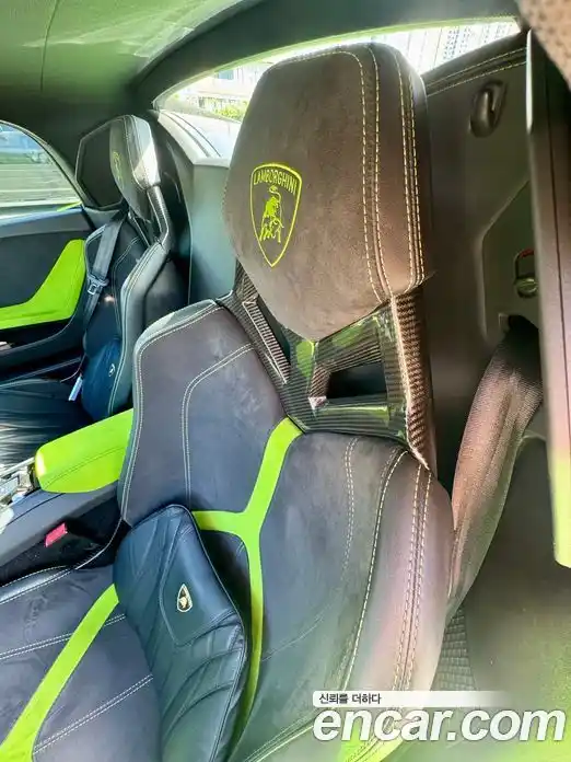 Lamborghini Huracan 2017 5.2 автомат (гидро), фото 7 Lamborghini Huracan 2017 5.2 автомат (гидро), фото 7