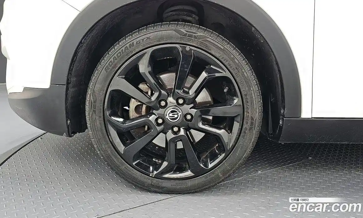 SsangYong TIBOLI 2015 1.6 автомат (гидро), фото 5