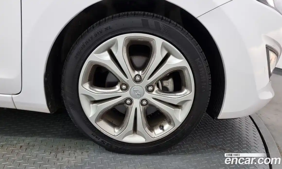 Hyundai i30 2013 1.6 автомат (гидро), фото 5