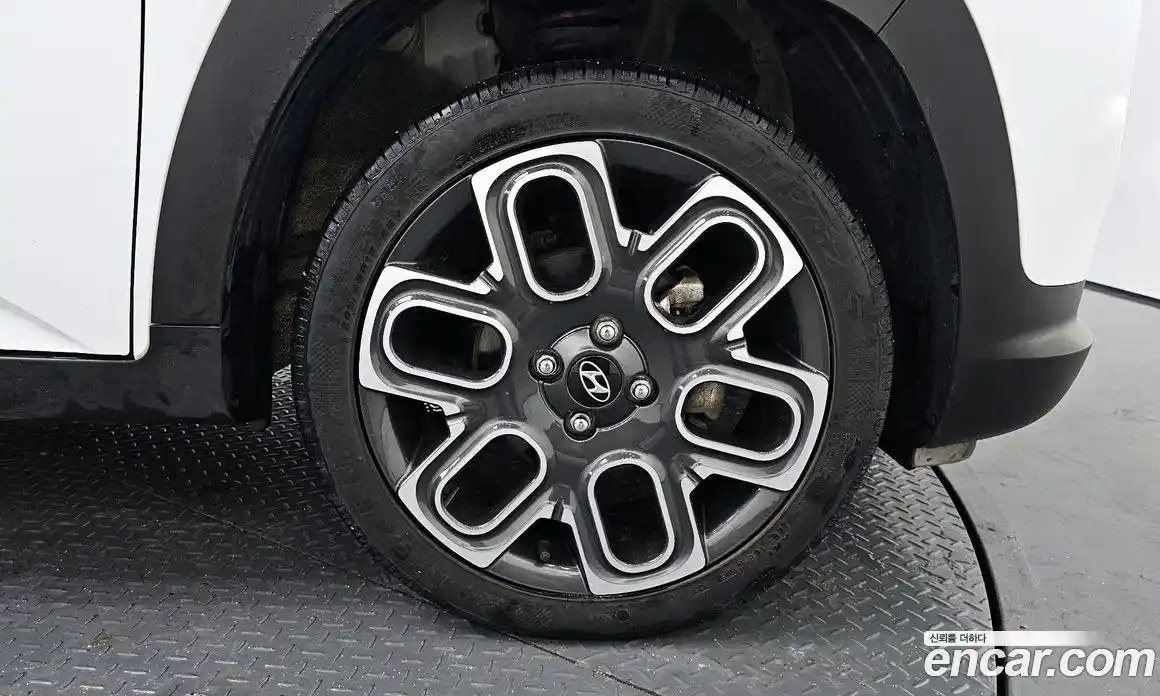 Hyundai Casper 2023 1.0 автомат (гидро), фото 5