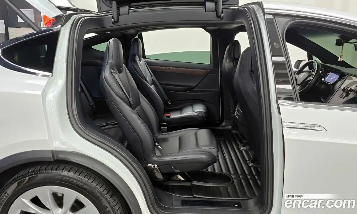 Tesla Model X 2018 0.3 автомат (гидро), фото 12 Tesla Model X 2018 0.3 автомат (гидро), фото 12