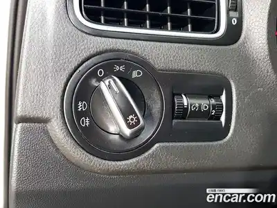 Volkswagen Polo 2013 1.6 автомат (гидро), миниатюра 11