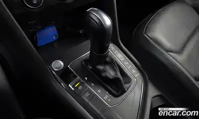 Volkswagen Tiguan 2019 2.0 автомат (гидро), миниатюра 12