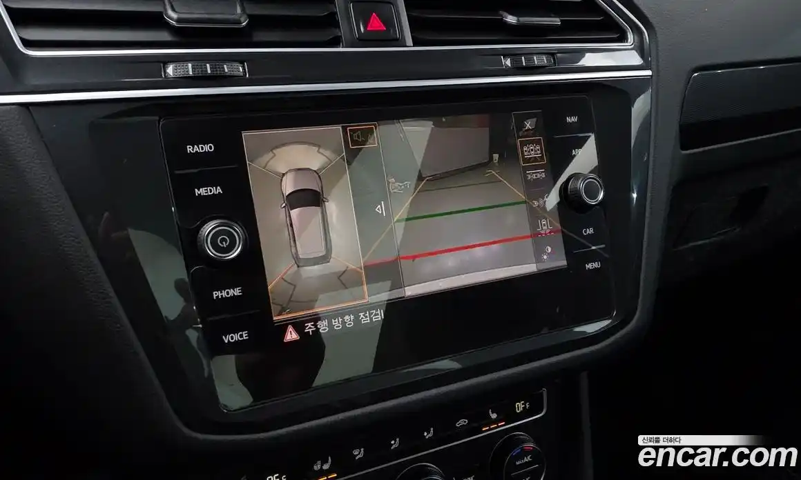 Volkswagen Tiguan 2019 2.0 автомат (гидро), фото 19
