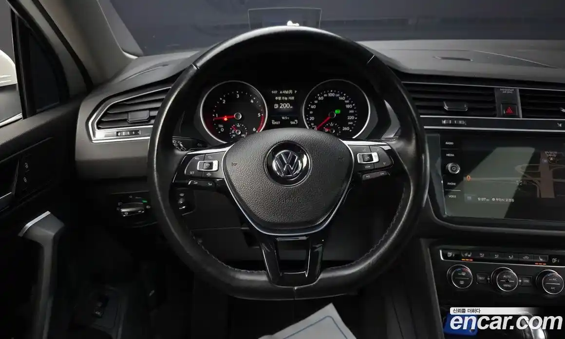 Volkswagen Tiguan 2019 2.0 автомат (гидро), фото 20