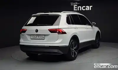 Volkswagen Tiguan 2019 2.0 автомат (гидро), миниатюра 2