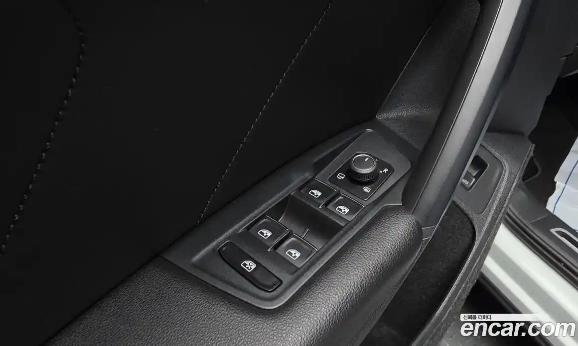 Volkswagen Tiguan 2019 2.0 автомат (гидро), фото 27