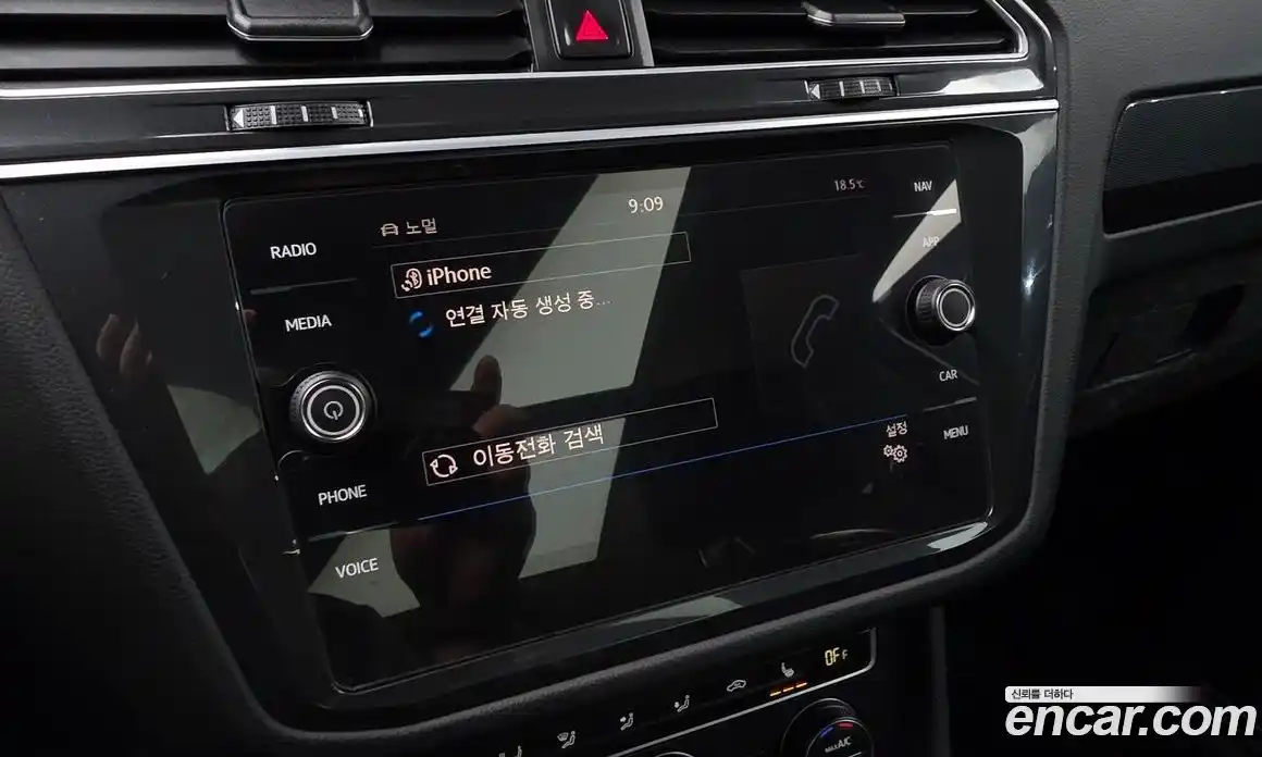 Volkswagen Tiguan 2019 2.0 автомат (гидро), фото 28