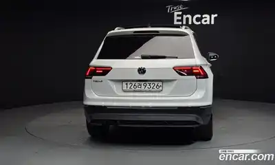 Volkswagen Tiguan 2019 2.0 автомат (гидро), миниатюра 4