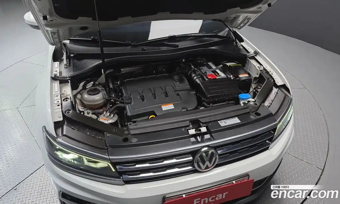 Volkswagen Tiguan 2019 2.0 автомат (гидро), фото 6