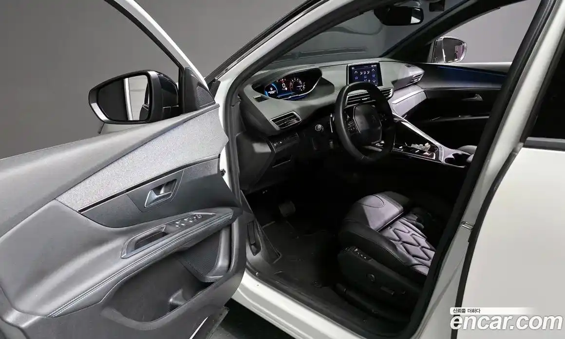 Peugeot 3008 2024 1.2 автомат (гидро), фото 10