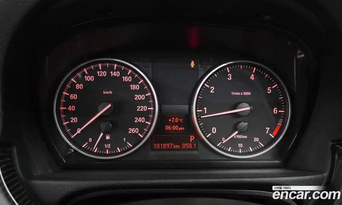 BMW 3 серия 2010 2.0 автомат (гидро), фото 8