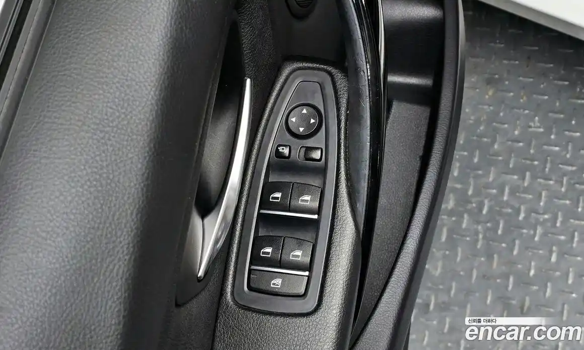 BMW 3 серия 2018 2.0 автомат (гидро), фото 15