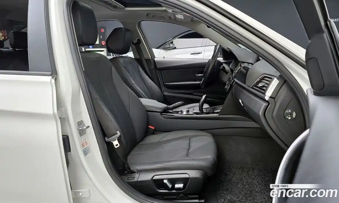 BMW 3 серия 2018 2.0 автомат (гидро), фото 16