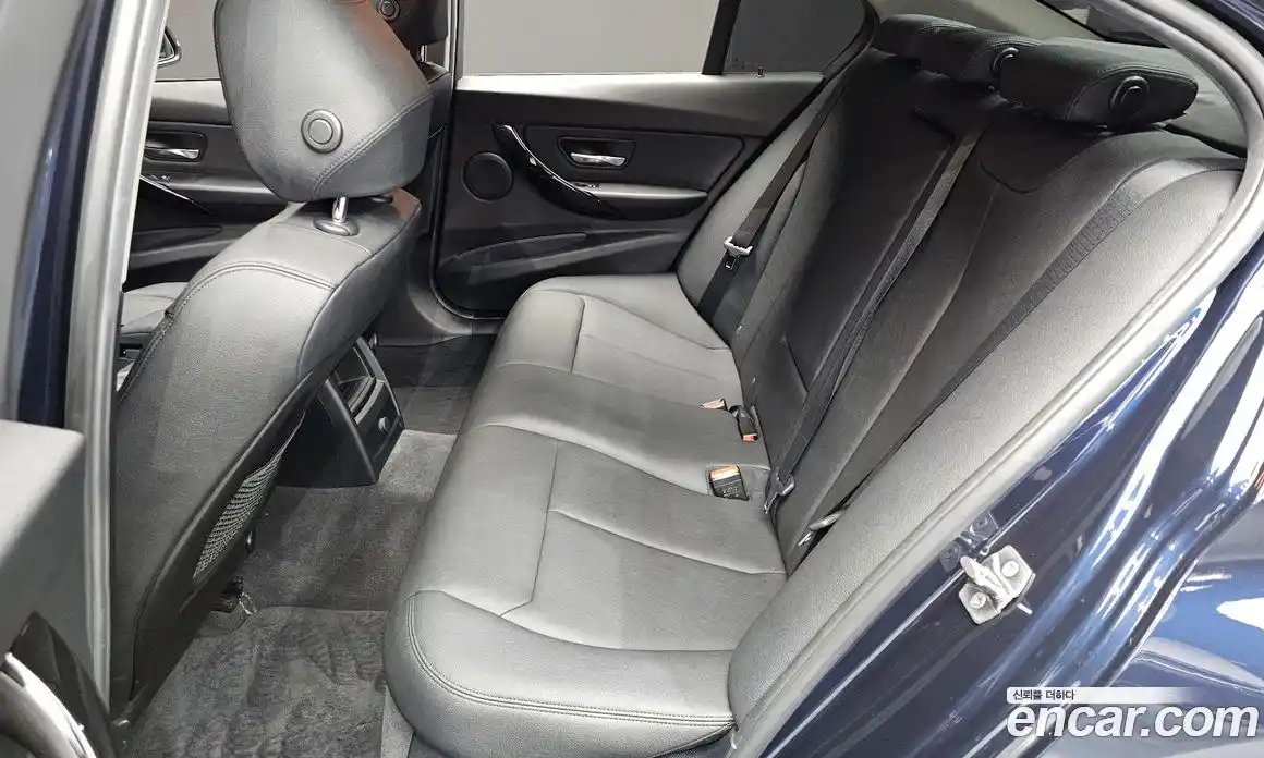 BMW 3 серия 2015 2.0 автомат (гидро), фото 12