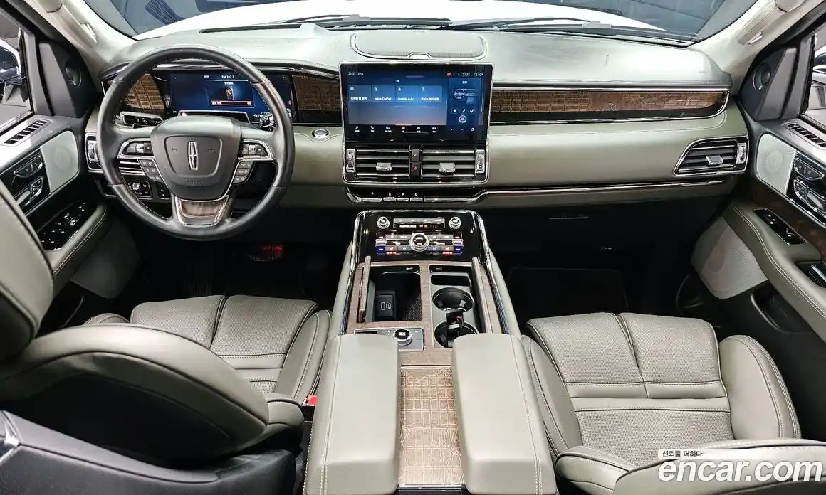 Lincoln Navigator 2023 3.5 автомат (гидро), фото 7 Lincoln Navigator 2023 3.5 автомат (гидро), фото 7