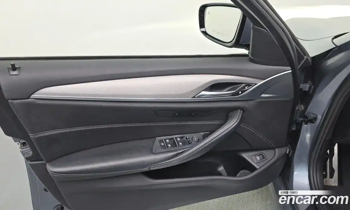 BMW 5 серия 2017 2.0 автомат (гидро), фото 14
